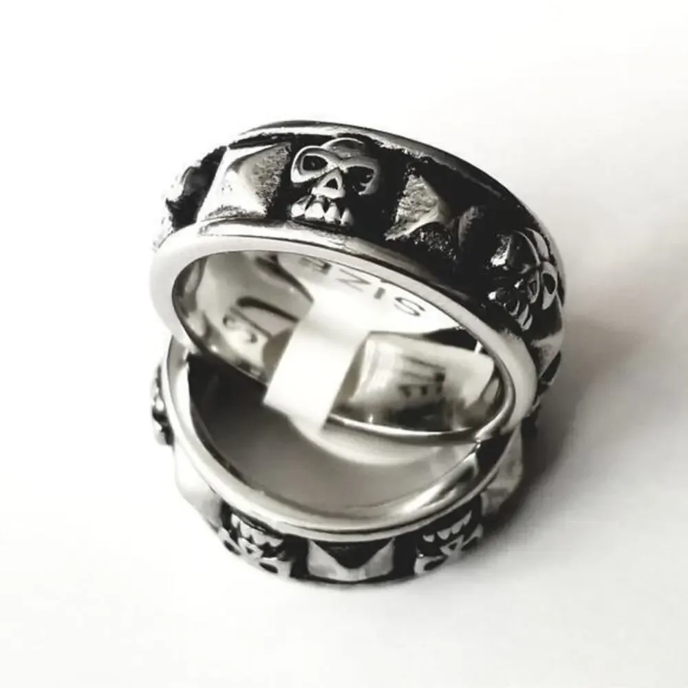 Men's silver pyramid skull‎ biker ring tarnish resistant hypoallergenic size 14